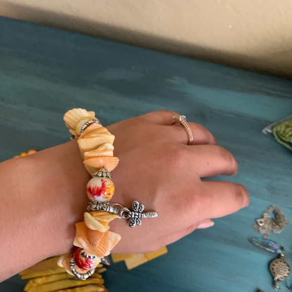 Orange Shell Jewelry - Picture 4 of 5